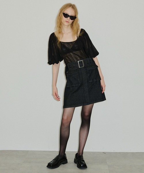 J1U by LA BELLE ETUDE(ジユウバイラベルエチュード)の「パフスリーブシアーニット(Tシャツ/カットソー・レディース・ブラック/グレー/ブルー/ホワイト/レッド・FREE)」の6枚目の写真