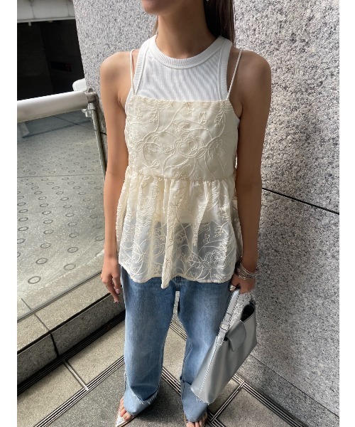 AIC.(エーアイシー)の「シアーフラワー刺繍キャミソール(キャミソール・レディース・ブラック/アイボリー・FREE)」の19枚目の写真