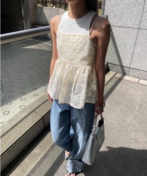 AIC.(エーアイシー)の「シアーフラワー刺繍キャミソール(キャミソール・レディース・ブラック/アイボリー・FREE)」の20枚目の写真