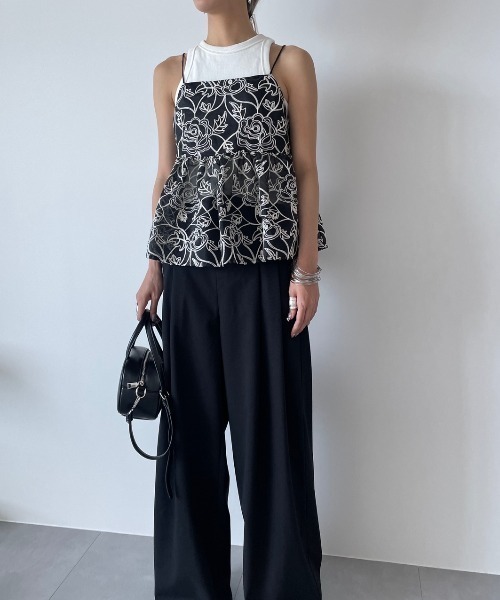 AIC.(エーアイシー)の「シアーフラワー刺繍キャミソール(キャミソール・レディース・ブラック/アイボリー・FREE)」の11枚目の写真