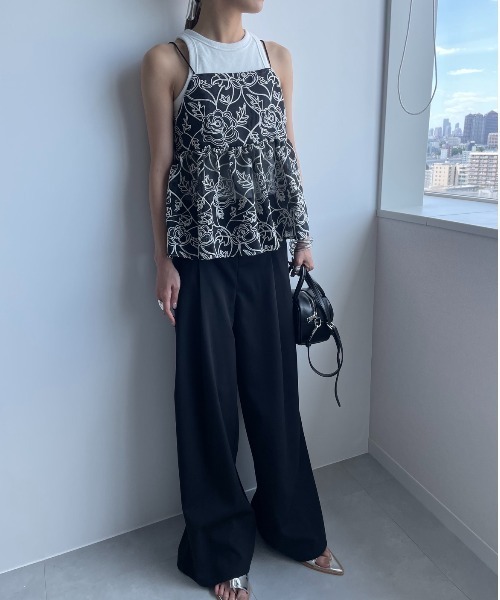 AIC.(エーアイシー)の「シアーフラワー刺繍キャミソール(キャミソール・レディース・ブラック/アイボリー・FREE)」の12枚目の写真