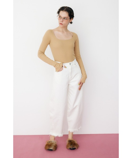 HeRIN.CYE（ヘリンドットサイ）の「Round neck tops　ラウンドネックトップス（Tシャツ/カットソー・レディース・ホワイト/ブラック/ベージュ・FREE）」の4枚目の写真