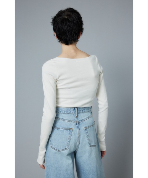 HeRIN.CYE（ヘリンドットサイ）の「Round neck tops　ラウンドネックトップス（Tシャツ/カットソー・レディース・ホワイト/ブラック/ベージュ・FREE）」の9枚目の写真