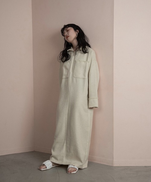 lawgy（ラウジー）の「mix fringe half zip op / ミックスフリンジハーフジップワンピ（ワンピース・レディース・ベージュ系その他/ホワイト系その他・FREE）」の2枚目の写真