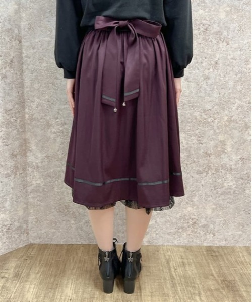 猫×メッセージ刺繍スカート　パープル　紫　アクシーズファム　axes femme axes femme（アクシーズファム）の「猫×メッセージ刺繍スカート
