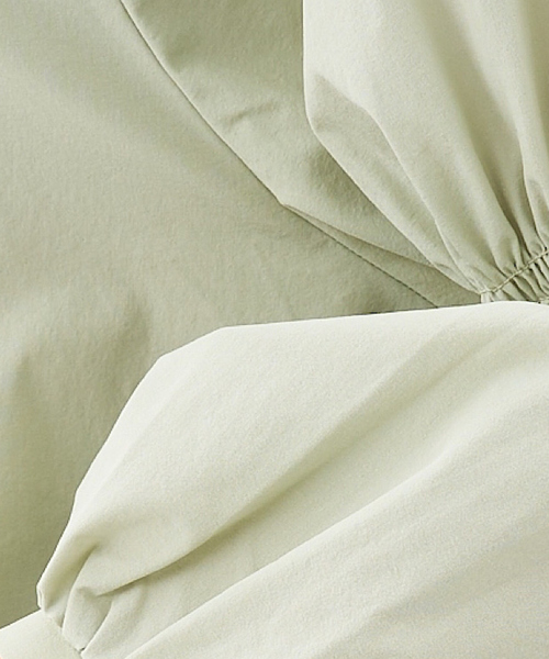 abahouse mavie（アバハウスマヴィ）の「ナイロンストレッチプルオーバー（シャツ/ブラウス・レディース・チャコールグレー/ホワイト/セージグリーン・フリー）」の12枚目の写真