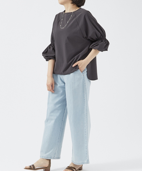 abahouse mavie（アバハウスマヴィ）の「ナイロンストレッチプルオーバー（シャツ/ブラウス・レディース・チャコールグレー/ホワイト/セージグリーン・フリー）」の15枚目の写真