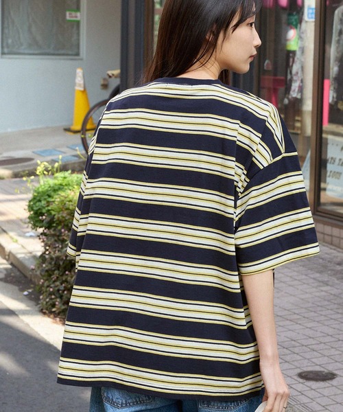 U.S. POLO ASSN.(ユーエスポロアッスン)の「U.S. POLO ASSN. /ユーエスポロアッスン 別注 ワンポイント刺繍 オーバーサイズマルチボーダーTシャツ(Tシャツ/カットソー・レディース・ネイビー/チャコールグレー/ブラック/アイボリー/ホワイト系/ブラック系・FREE)」の13枚目の写真