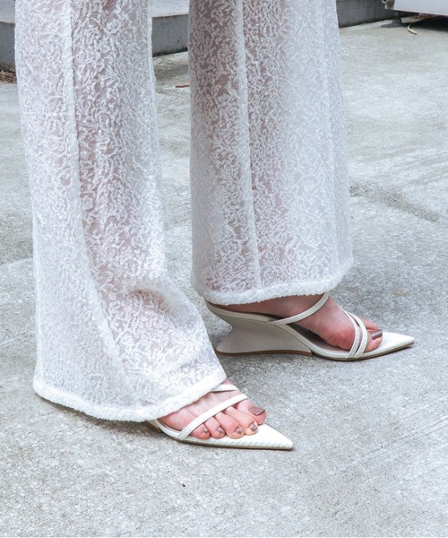 EVOL(イーボル)の「【EVOL】ポインテッドクロスベルトウエッジサンダル BW23810(サンダル・レディース・シルバー/ブラウン/アイボリー/ブラック・L/M/S)」の18枚目の写真