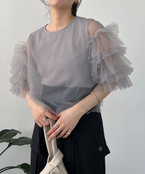 CAPRICIEUX LE'MAGE(カプリシューレマージュ)の「チュールフリルT(シャツ/ブラウス・レディース・グレー/ブラック/ホワイト・FREE)」の10枚目の写真