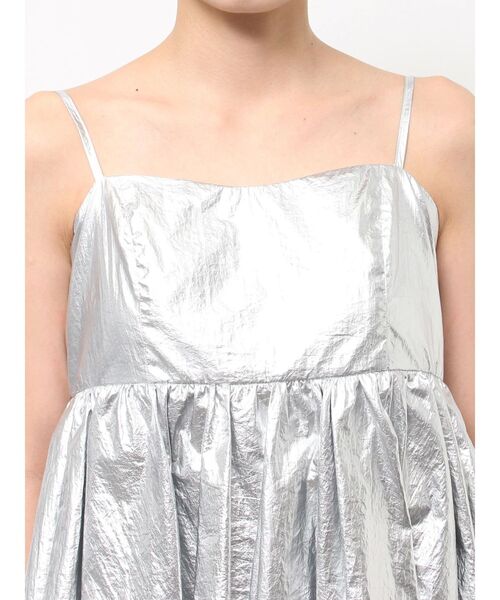 ELENDEEK(エレンディーク)の「シャイニーキャミソール(キャミソール・レディース・ブラック/シルバー・FREE)」の12枚目の写真