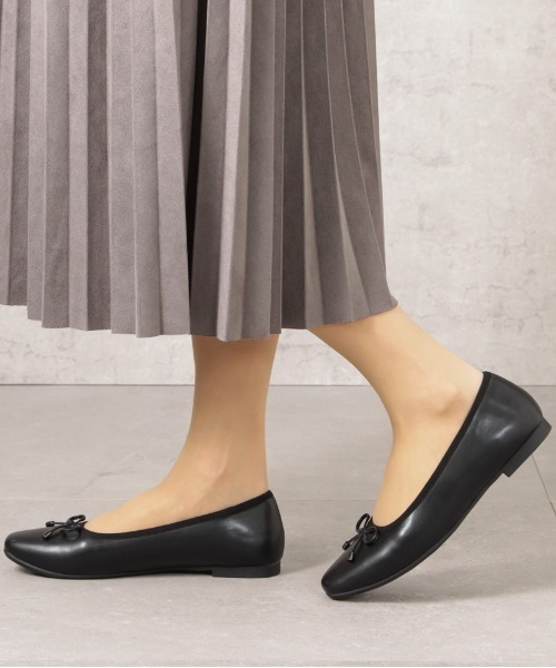 fuwaraku(フワラク)の「【fuwaraku】 幅広 3E 防水 バレエパンプス <1.0cmヒール> 【22.0cm~25.0cm】(パンプス・レディース・ブラック/アイボリー・22.0cm/22.5cm/23.0cm/23.5cm/24.5cm/24.0cm/25.0cm)」の6枚目の写真