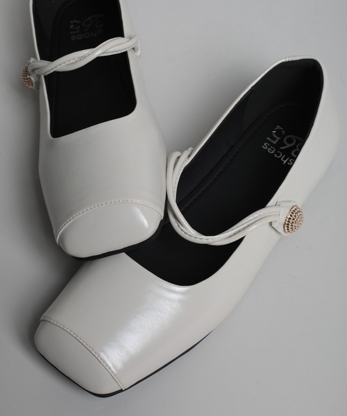 shoes365(シューズスリーシックスファイヴ)の「【shoes365】藤のようなデザインのストラップスクエアトゥフラットシューズ(その他シューズ・レディース・ブラック/オフホワイト/ブラウン・24.5cm/24.0cm/23.5cm/23.0cm/22.5cm/25.0cm)」の12枚目の写真