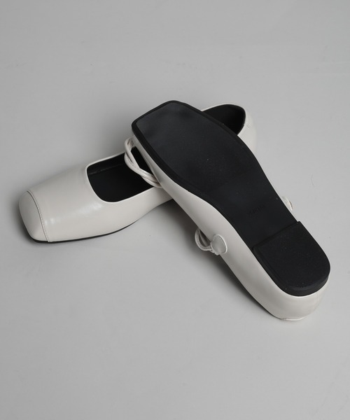shoes365(シューズスリーシックスファイヴ)の「【shoes365】藤のようなデザインのストラップスクエアトゥフラットシューズ(その他シューズ・レディース・ブラック/オフホワイト/ブラウン・24.5cm/24.0cm/23.5cm/23.0cm/22.5cm/25.0cm)」の13枚目の写真