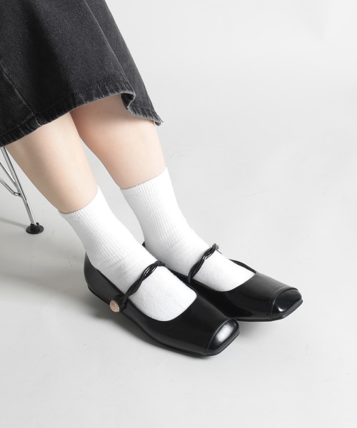 shoes365(シューズスリーシックスファイヴ)の「【shoes365】藤のようなデザインのストラップスクエアトゥフラットシューズ(その他シューズ・レディース・ブラック/オフホワイト/ブラウン・24.5cm/24.0cm/23.5cm/23.0cm/22.5cm/25.0cm)」の21枚目の写真