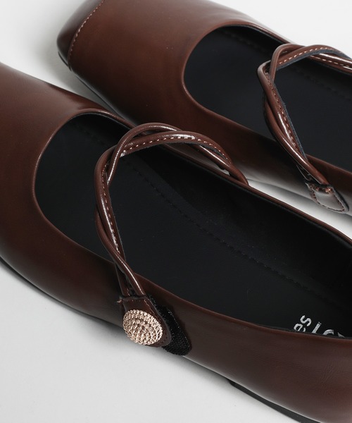 shoes365(シューズスリーシックスファイヴ)の「【shoes365】藤のようなデザインのストラップスクエアトゥフラットシューズ(その他シューズ・レディース・ブラック/オフホワイト/ブラウン・24.5cm/24.0cm/23.5cm/23.0cm/22.5cm/25.0cm)」の22枚目の写真