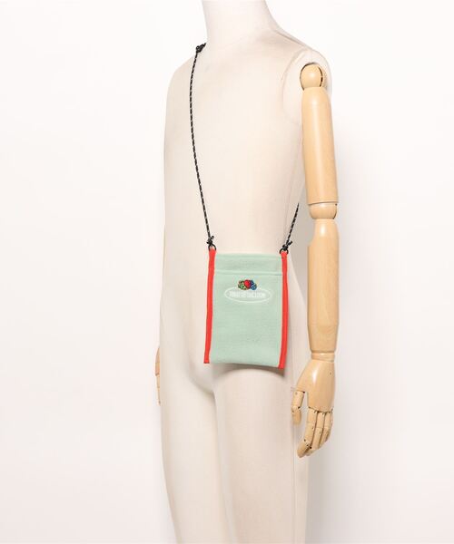 FRUIT OF THE LOOM(フルーツオブザルーム)の「【FRUIT OF THE LOOM】FREECE SHOULDER BAG/ショルダーバッグ/フリース(ショルダーバッグ・メンズ・グリーン/オレンジ/グレー/ネイビー/ピンク/ブラウン・FREE)」の7枚目の写真