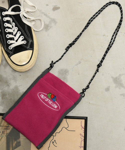 FRUIT OF THE LOOM(フルーツオブザルーム)の「【FRUIT OF THE LOOM】FREECE SHOULDER BAG/ショルダーバッグ/フリース(ショルダーバッグ・メンズ・グリーン/オレンジ/グレー/ネイビー/ピンク/ブラウン・FREE)」の6枚目の写真