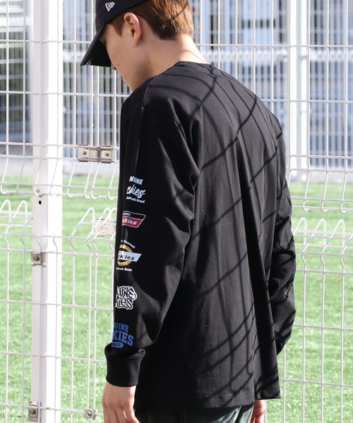 Dickies(ディッキーズ)の「【GENUINE DICKIES/ジェニュインディッキーズ】スリーブロゴデザイン ロングスリーブTシャツ(Tシャツ/カットソー・メンズ・ホワイト/ネイビー/ブラック系その他/ブラック・M/XL/L)」の22枚目の写真