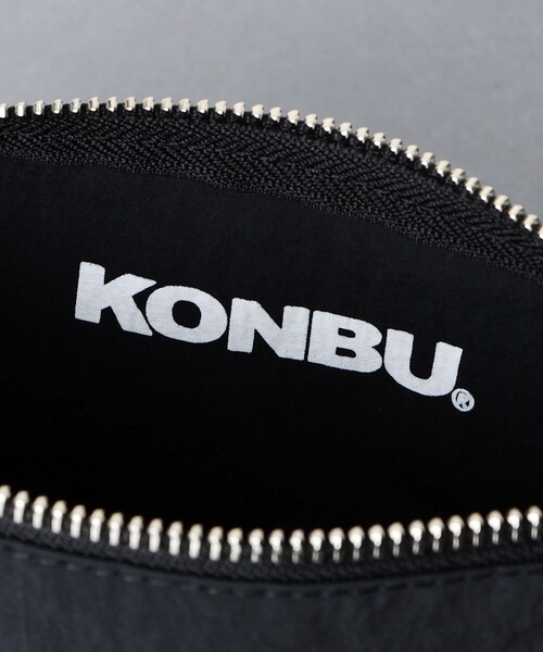 UNITED ARROWS(ユナイテッドアローズ)の「KONBU コンブ ポーチ -撥水-(ポーチ・メンズ・ブラック/ライトグレー・FREE)」の8枚目の写真