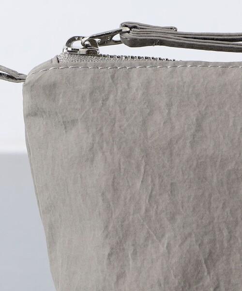 UNITED ARROWS(ユナイテッドアローズ)の「KONBU コンブ ポーチ -撥水-(ポーチ・メンズ・ブラック/ライトグレー・FREE)」の15枚目の写真