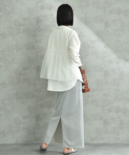 INTERPLANET（インタープラネット）の「バンドカラー長袖袖口リボンチュール重ねブラウス（シャツ/ブラウス・レディース・ブラック/オフホワイト・FREE）」の22枚目の写真