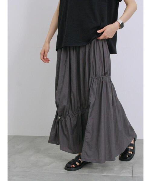 Samansa Mos2 blue（サマンサモスモスブルー）の「ナイロン切替ドロストスカート（スカート・レディース・ブラック/カーキ/チャコールグレー・F）」の2枚目の写真