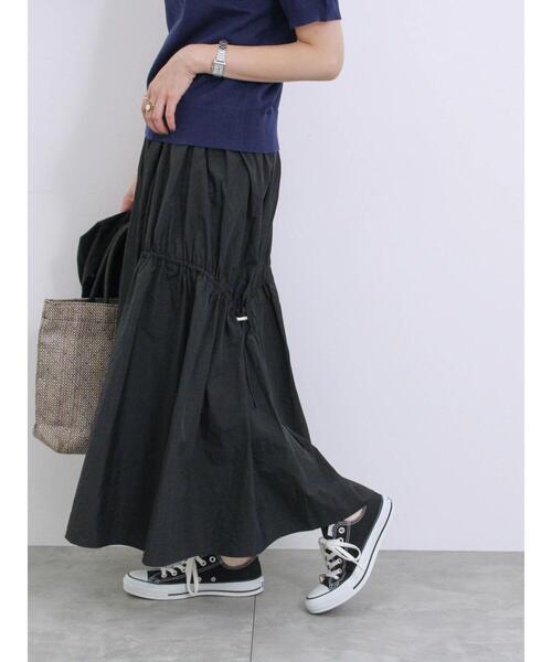 Samansa Mos2 blue（サマンサモスモスブルー）の「ナイロン切替ドロストスカート（スカート・レディース・ブラック/カーキ/チャコールグレー・F）」の13枚目の写真