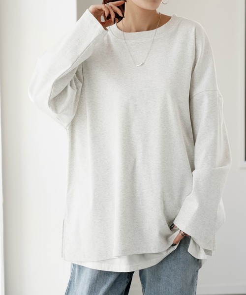 HUG.U(ハグユー)の「ロンT「究極ルーズ」(Tシャツ/カットソー・レディース・ベージュ/ダークグレー/ホワイト/ピンク/グリーン/ライトオリーブ/ライトブルー/ブラック/グレー・FREE)」の4枚目の写真