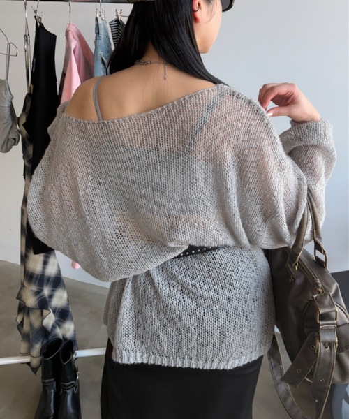 SHAGGIE（シャギー）の「スター柄シアールーズオフショルオーバーニット（ニット/セーター・レディース・ボルドー/ベージュ/グレー/ライトグレー/ピンク/イエロー・FREE）」の16枚目の写真