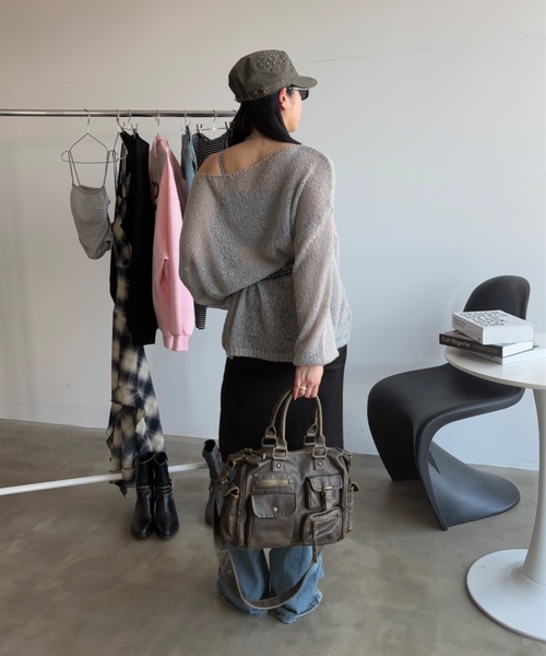 SHAGGIE（シャギー）の「スター柄シアールーズオフショルオーバーニット（ニット/セーター・レディース・ボルドー/ベージュ/グレー/ライトグレー/ピンク/イエロー・FREE）」の18枚目の写真