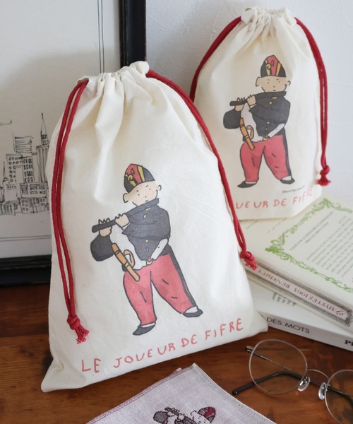 LAKOLE（ラコレ）の「[世界の名作]巾着ポーチ(L) / 141601（ポーチ・レディース・その他6/その他4/その他2/その他5/その他3/その他1・FREE）」の3枚目の写真