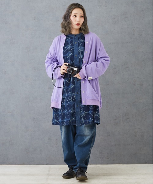 CUBE SUGAR(キューブシュガー)の「5.5オンスデニムプリント切替シャツワンピース(シャツワンピース・レディース・ネイビー系3/ネイビー系1/ブラック系・M)」の9枚目の写真