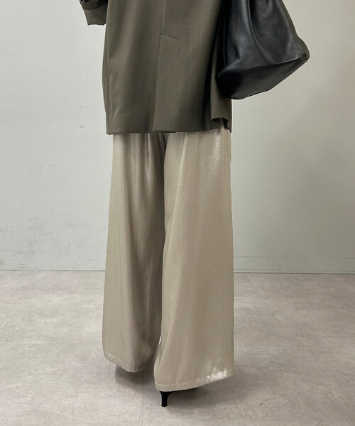 SHENERY（シーナリー）の「箔シフォンワイドパンツ（その他パンツ・レディース・ベージュ/ブラック・FREE）」の14枚目の写真