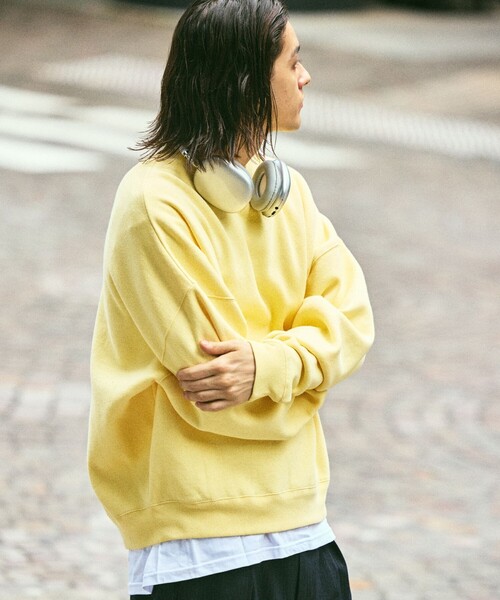 FREAK'S STORE(フリークスストア)の「限定展開 12oz Short Length ヘビーウェイト クルーネックスウェット/ショート丈(スウェット・メンズ・グレイッシュベージュ/スミクロ/杢グレー/イエロー/レッド/ネイビー/ブラウン/ブラック/アッシュグレー・SMALL/MEDIUM/LARGE)」の13枚目の写真