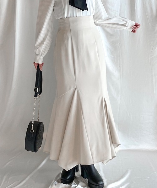 NOMAE（ノーマエ）の「イレヘムスリットマーメイドスカート（スカート・レディース・アイボリー/ブラック・FREE）」の2枚目の写真