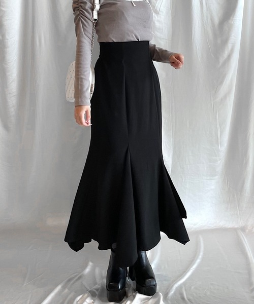 NOMAE（ノーマエ）の「イレヘムスリットマーメイドスカート（スカート・レディース・アイボリー/ブラック・FREE）」の8枚目の写真