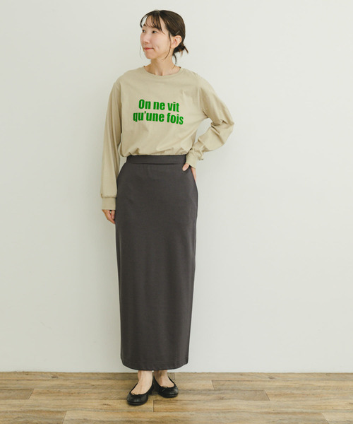 ITEMS URBANRESEARCH(アイテムズ アーバンリサーチ)の「ロゴロングTシャツ(Tシャツ/カットソー・レディース・ライトグレー/ライトベージュ/オフホワイト/チャコールグレー・FREE)」の12枚目の写真