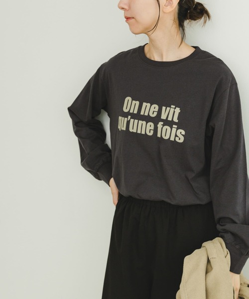 ITEMS URBANRESEARCH(アイテムズ アーバンリサーチ)の「ロゴロングTシャツ(Tシャツ/カットソー・レディース・ライトグレー/ライトベージュ/オフホワイト/チャコールグレー・FREE)」の18枚目の写真