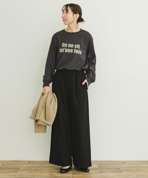 ITEMS URBANRESEARCH(アイテムズ アーバンリサーチ)の「ロゴロングTシャツ(Tシャツ/カットソー・レディース・ライトグレー/ライトベージュ/オフホワイト/チャコールグレー・FREE)」の20枚目の写真