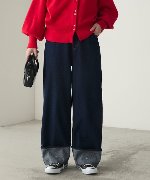 BONLECILL（ボンルシール）の「フラワー刺繍ロールアップハイウエストデニムパンツ（デニムパンツ・レディース・ネイビー/ブラック/ブルー・S/L/M）」の16枚目の写真