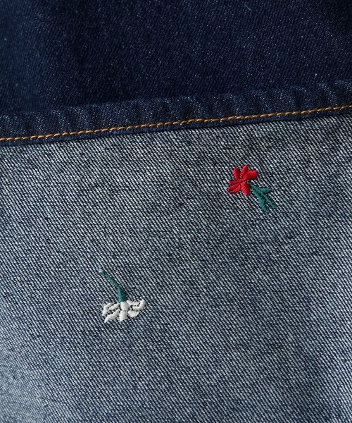 BONLECILL（ボンルシール）の「フラワー刺繍ロールアップハイウエストデニムパンツ（デニムパンツ・レディース・ネイビー/ブラック/ブルー・S/L/M）」の20枚目の写真