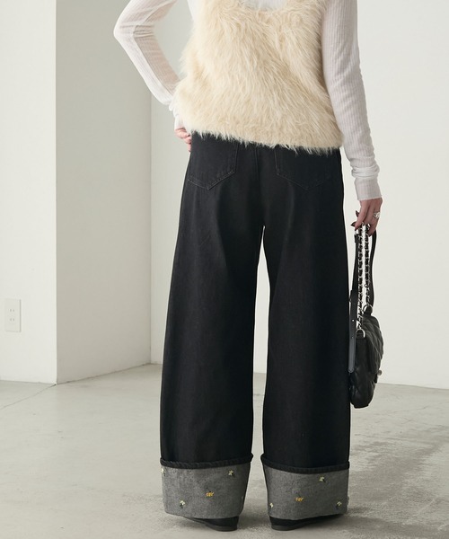 BONLECILL（ボンルシール）の「フラワー刺繍ロールアップハイウエストデニムパンツ（デニムパンツ・レディース・ネイビー/ブラック/ブルー・S/L/M）」の7枚目の写真