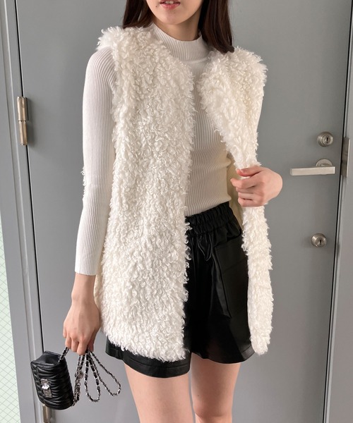 GLAMOROUS JANE（グラマラスジェーン）の「プードルファーロングベスト（ベスト・レディース・ベージュ/モカ/アイボリー・FREE）」の6枚目の写真