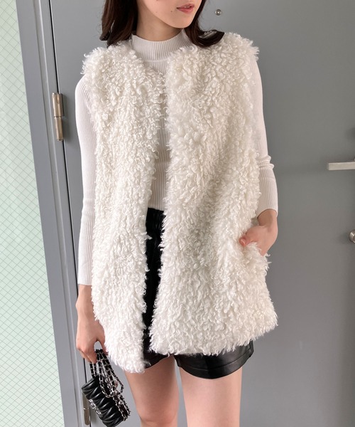 GLAMOROUS JANE（グラマラスジェーン）の「プードルファーロングベスト（ベスト・レディース・ベージュ/モカ/アイボリー・FREE）」の9枚目の写真