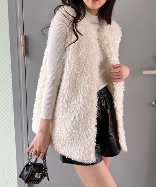 GLAMOROUS JANE（グラマラスジェーン）の「プードルファーロングベスト（ベスト・レディース・ベージュ/モカ/アイボリー・FREE）」の13枚目の写真