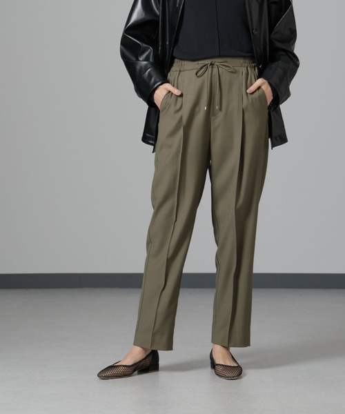 NANO universe（ナノユニバース）の「ウラキモウ ピンタックイージーテーパードパンツ（その他パンツ・レディース・グレー系その他4/カーキ/ブラック・XS/M/S）」の11枚目の写真