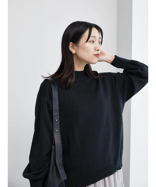 Samansa Mos2 blue（サマンサモスモスブルー）の「モックネックプルオーバー（ニット/セーター・レディース・ライトベージュ/グリーン/ブラック・F）」の2枚目の写真