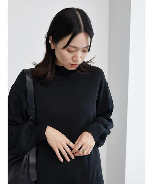 Samansa Mos2 blue（サマンサモスモスブルー）の「モックネックプルオーバー（ニット/セーター・レディース・ライトベージュ/グリーン/ブラック・F）」の5枚目の写真