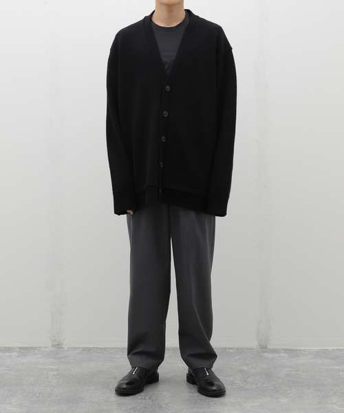 Maison Margiela(メゾンマルジェラ)の「Maison Margiela(メゾン マルジェラ) 5G Elbow Patch Cardigan SI1GP0003S18064900F(カーディガン/ボレロ・メンズ・ブラック・LARGE/MEDIUM)」の15枚目の写真